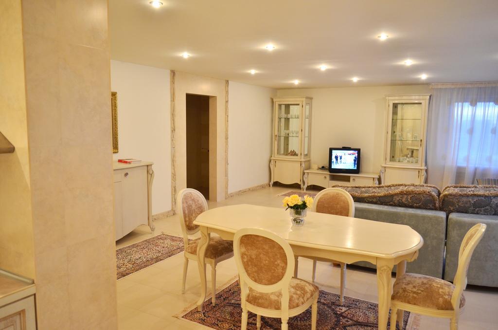 Apartment Astoriya Wizebsk Exterior foto